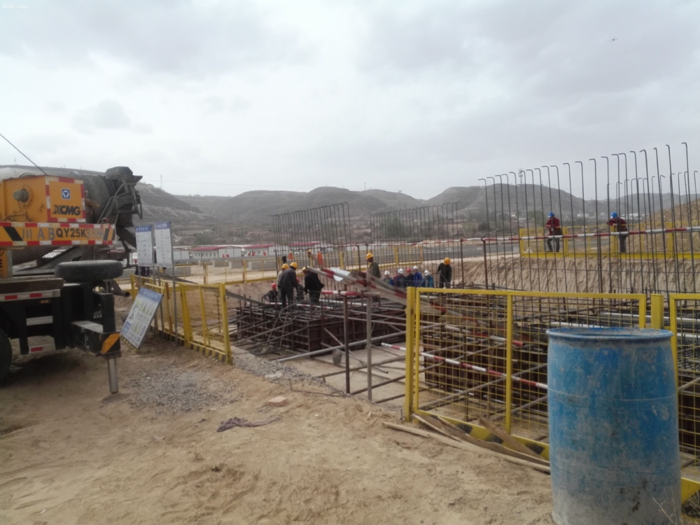 K62+350涵洞基础混凌土分段浇筑